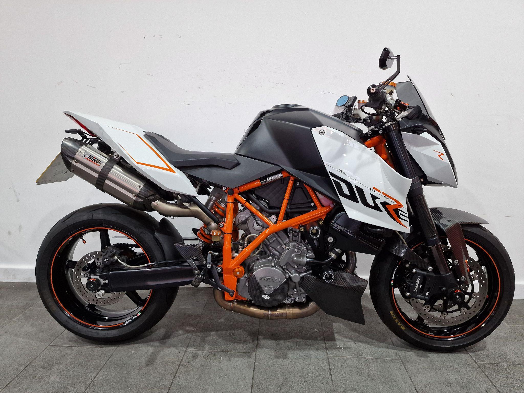 KTM 990 Super Duke R - Colwyn Bay Motorcycles
